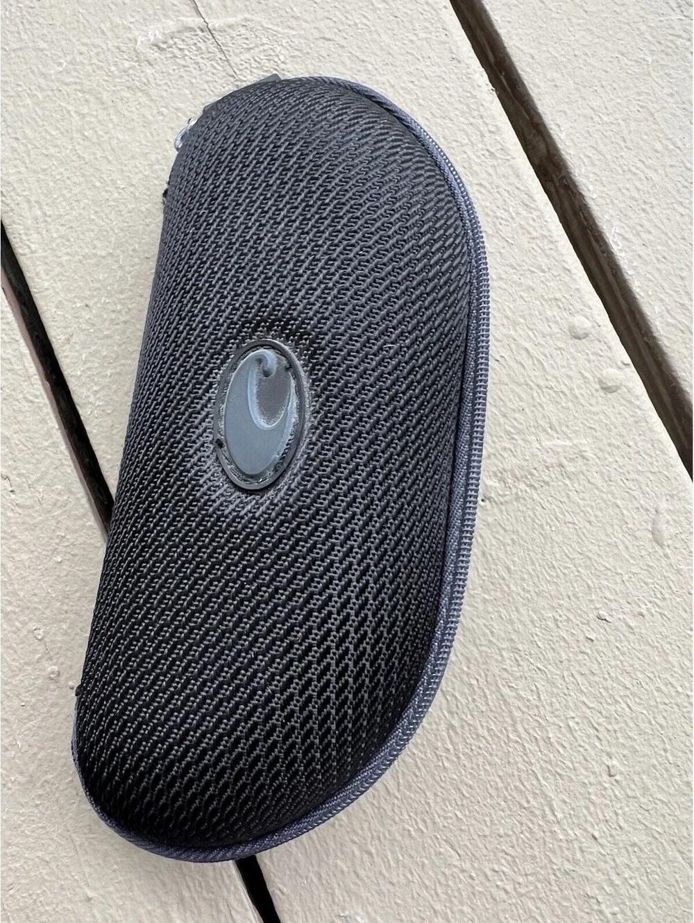 Costa Del Mar Sunglasses Hard Zip Up Clam Shell Style Case Black With Gray Logo.